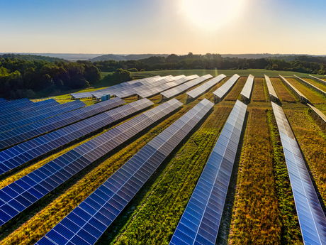Types of Solar Arrays for Data Centers